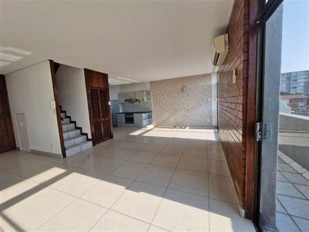 3 Bedroom Apartment in Essenwood