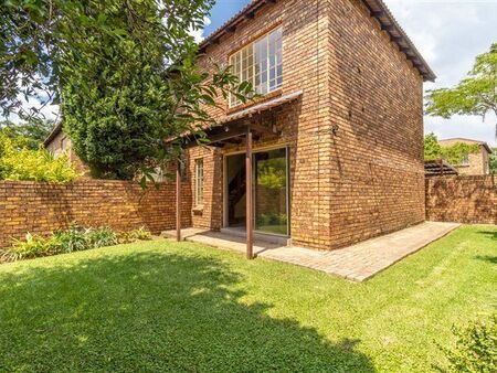 2 Bedroom Townhouse in Wilgeheuwel