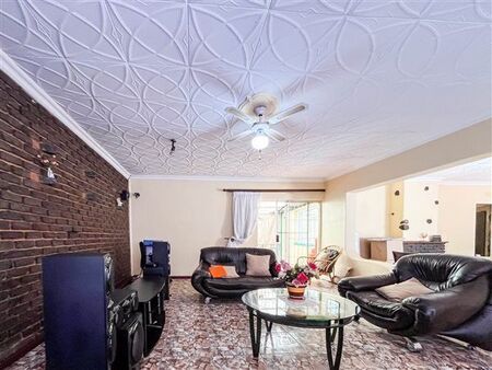 4 Bedroom House in Lindhaven