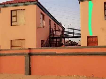 3 Bedroom Apartment in Soshanguve