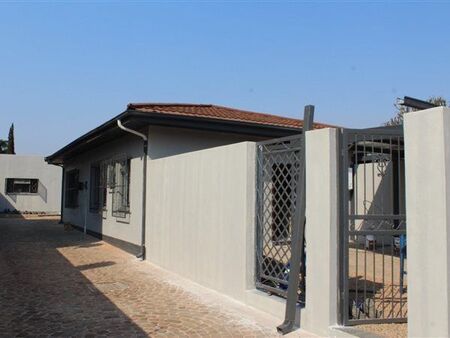 2 Bedroom Apartment in Daspoort