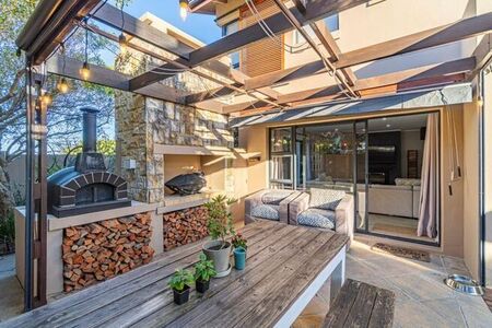 3 Bedroom townhouse - freehold to rent in Stonehurst Mountain Estate, Cape Town