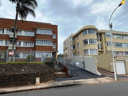 1 Bedroom apartment to rent in Essenwood, Durban