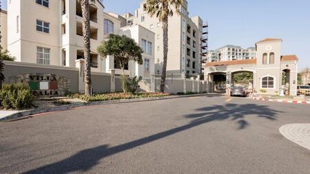 2 Bedroom duplex apartment to rent in Century City, Milnerton