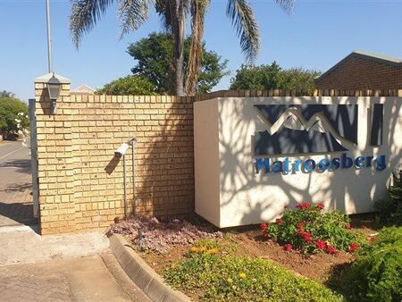 2 Bedroom Townhouse in Equestria