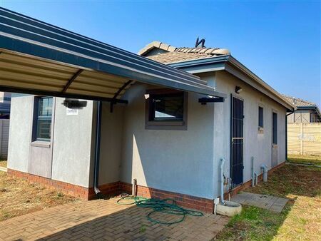 3 Bedroom House in Andeon Ah