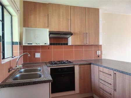 2 Bedroom Apartment in Mooikloof Ridge