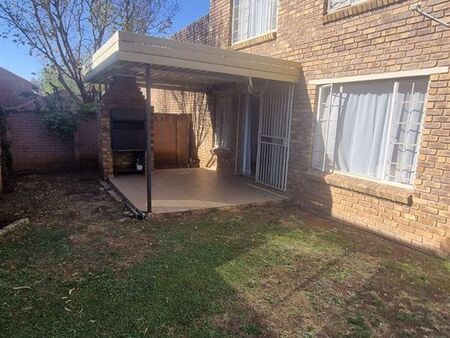 2 Bedroom Townhouse in Willow Park Manor