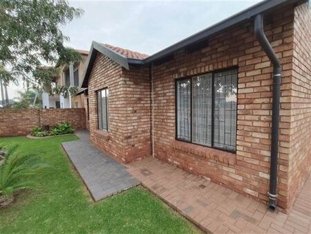 3 Bedroom House in Montana Park