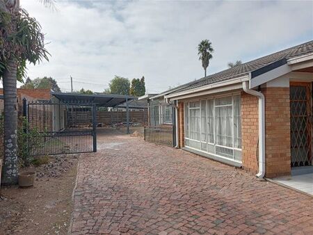3 Bedroom House in Queenswood