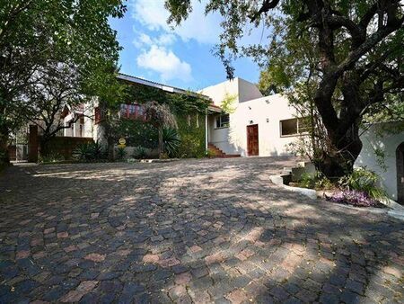 4 Bedroom House in Bryanston