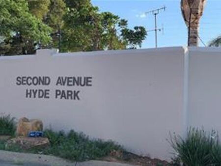 2 Bedroom Apartment in Hyde Park