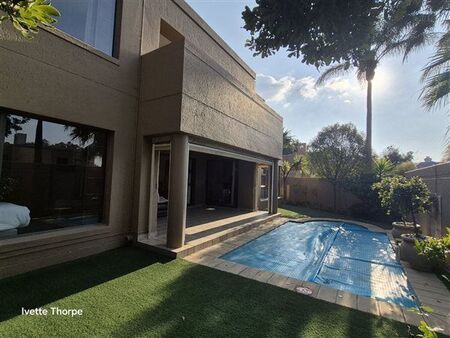 4 Bedroom House in River Club
