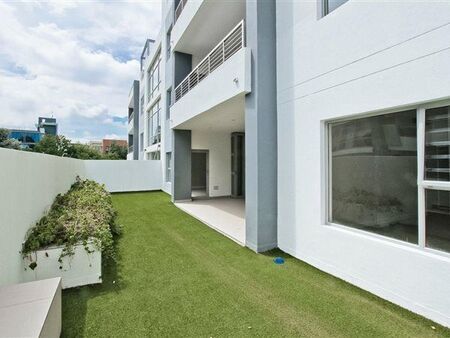 3 Bedroom Apartment in Melrose