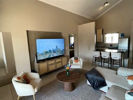 2 Bedroom Apartment in Parktown North