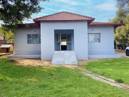 3 Bedroom House in Ferndale
