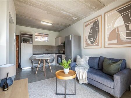 1 Bedroom Apartment in Glenvista