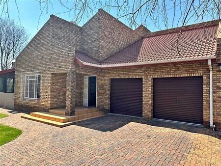 3 Bedroom House in Henley on Klip