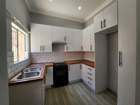 1 Bedroom Apartment in Selection Park