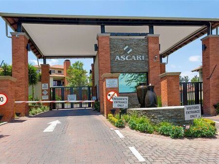 2 Bedroom Apartment in Douglasdale