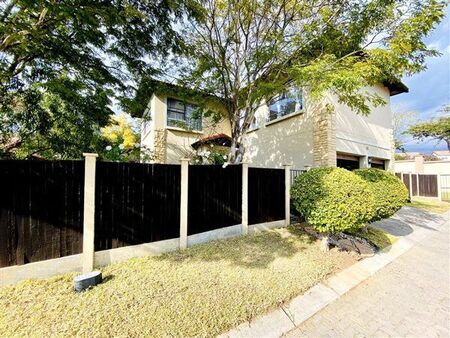 4 Bedroom House in Fourways Gardens