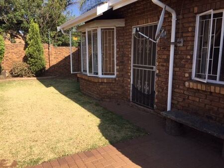 3 Bedroom Simplex in Norkem Park