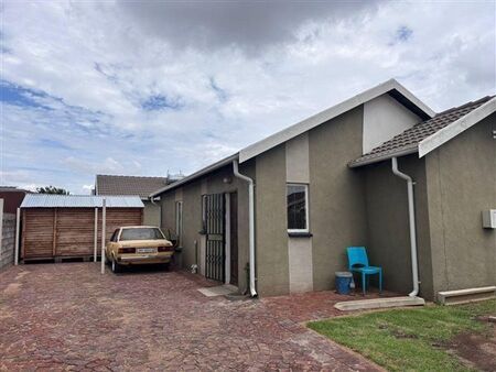 3 Bedroom House in Windmill Park
