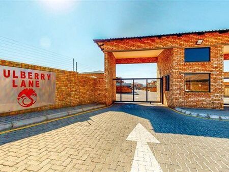 3 Bedroom Townhouse in Alberton
