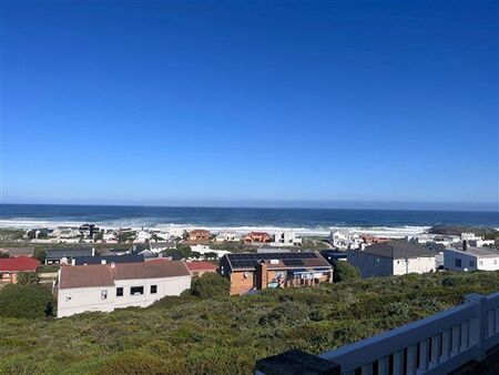 4 Bedroom House in Yzerfontein