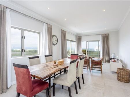 2 Bedroom Apartment in Muizenberg