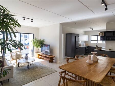 3 Bedroom Apartment in Somerset West Central