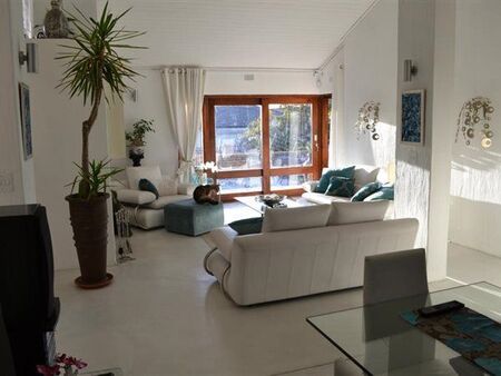 3 Bedroom House in Gordons Bay Central