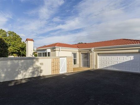 3 Bedroom House in Somerset Ridge