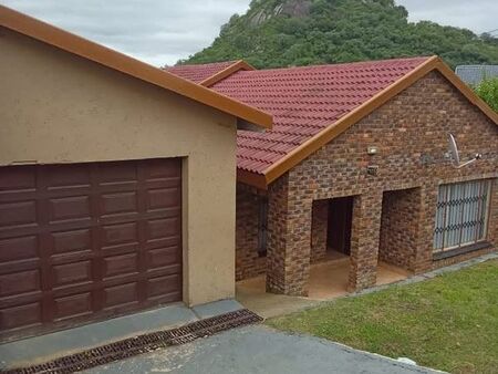 4 Bedroom House in Kanyamazane