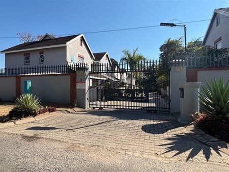 3 Bedroom House in Sonheuwel