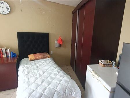 Studio apartment in Bluff