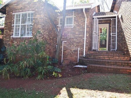 3 Bedroom House in Roodekrans