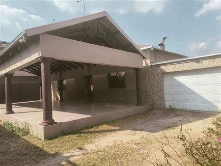 4 Bedroom Cluster in Hectorton