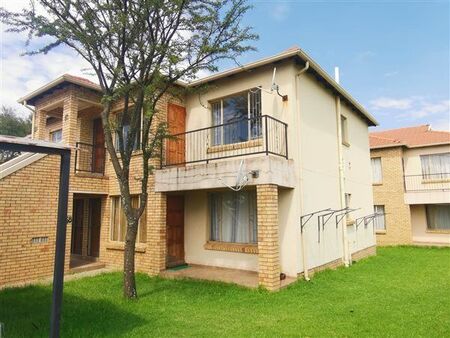 2 Bedroom Apartment in Grobler Park