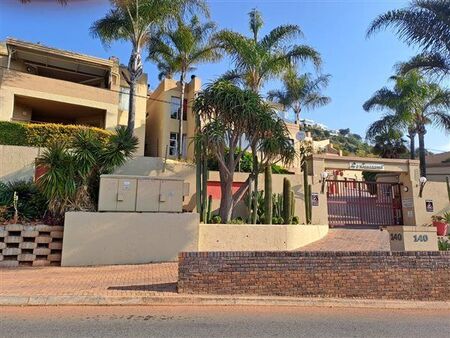 3 Bedroom Townhouse in Constantia Kloof