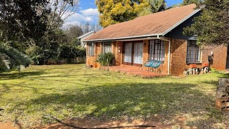 3 Bedroom house to rent in Weltevreden Park, Roodepoort