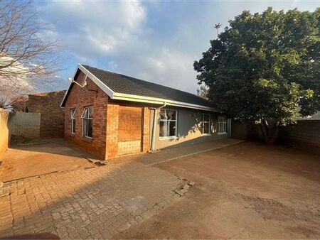 3 Bedroom House in Pimville