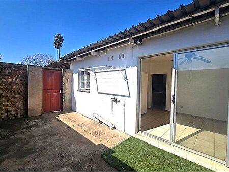 1 Bedroom Apartment in Rietfontein