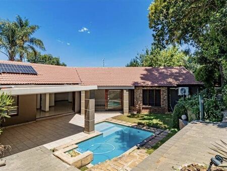 3 Bedroom House in Hurlingham Manor