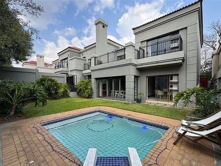 4 Bedroom House in River Club