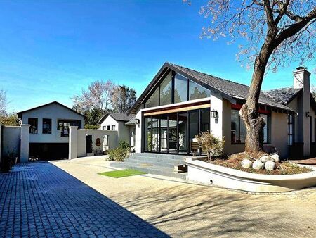 1 Bedroom Apartment in Bryanston