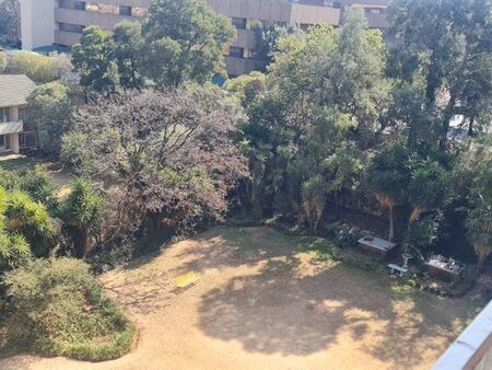 2 Bedroom Apartment in Parktown