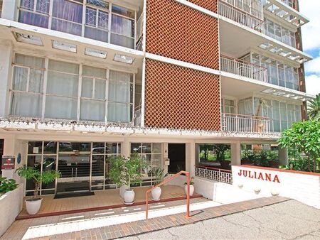 1.5 Bedroom Apartment in Parktown