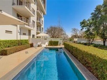 2 Bedroom Apartment in Rosebank