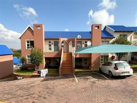 2 Bedroom Townhouse in Winchester Hills